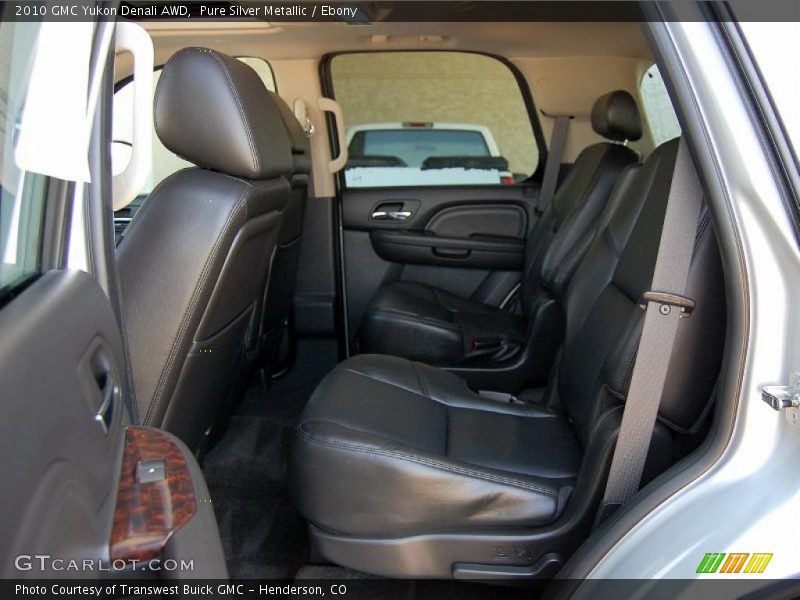 Pure Silver Metallic / Ebony 2010 GMC Yukon Denali AWD