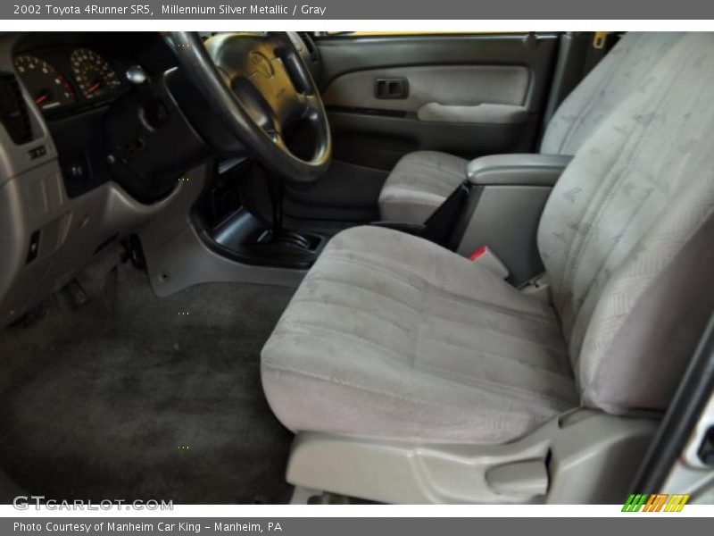 Millennium Silver Metallic / Gray 2002 Toyota 4Runner SR5