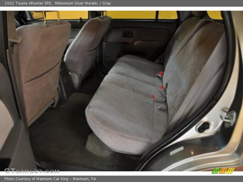 Millennium Silver Metallic / Gray 2002 Toyota 4Runner SR5