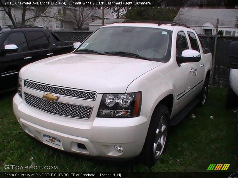 Summit White / Dark Cashmere/Light Cashmere 2011 Chevrolet Avalanche LTZ 4x4