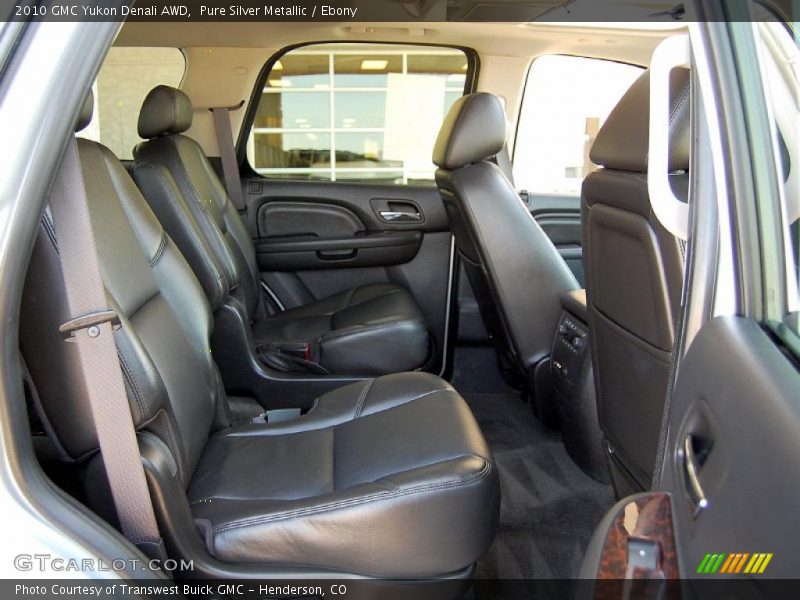 Pure Silver Metallic / Ebony 2010 GMC Yukon Denali AWD