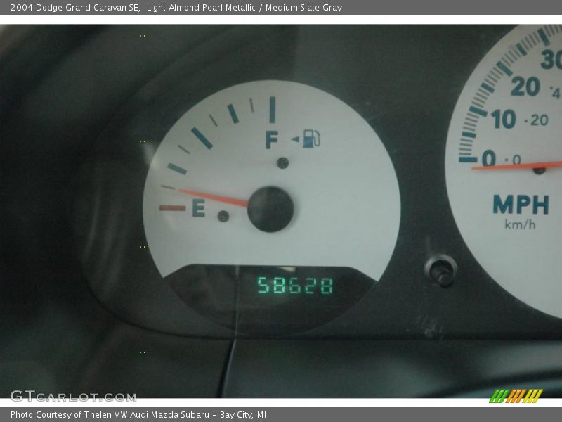 Light Almond Pearl Metallic / Medium Slate Gray 2004 Dodge Grand Caravan SE