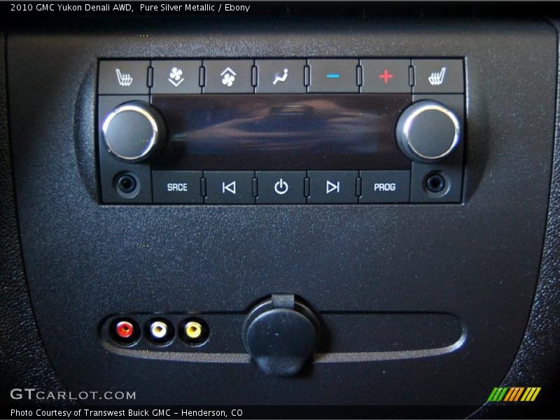Pure Silver Metallic / Ebony 2010 GMC Yukon Denali AWD