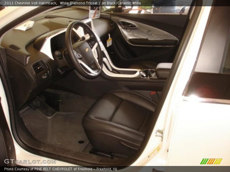  2011 Volt Hatchback Jet Black/Ceramic White Interior