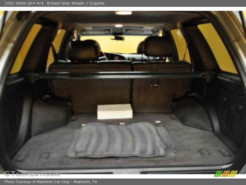 Brilliant Silver Metallic / Graphite 2002 Infiniti QX4 4x4