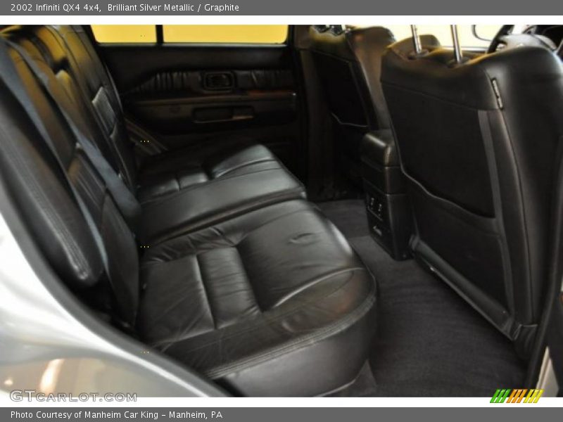 Brilliant Silver Metallic / Graphite 2002 Infiniti QX4 4x4