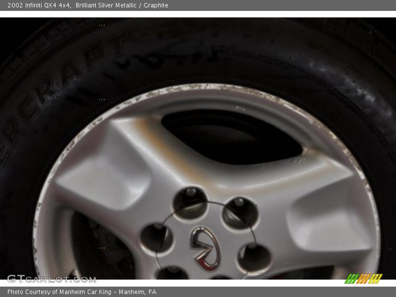 Brilliant Silver Metallic / Graphite 2002 Infiniti QX4 4x4