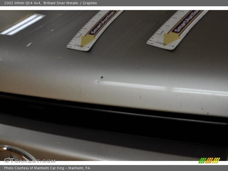 Brilliant Silver Metallic / Graphite 2002 Infiniti QX4 4x4