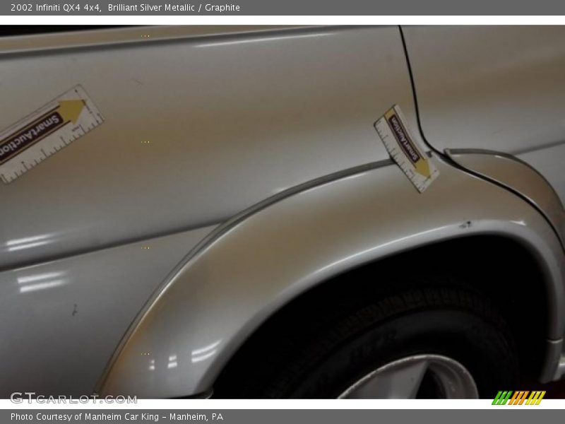 Brilliant Silver Metallic / Graphite 2002 Infiniti QX4 4x4