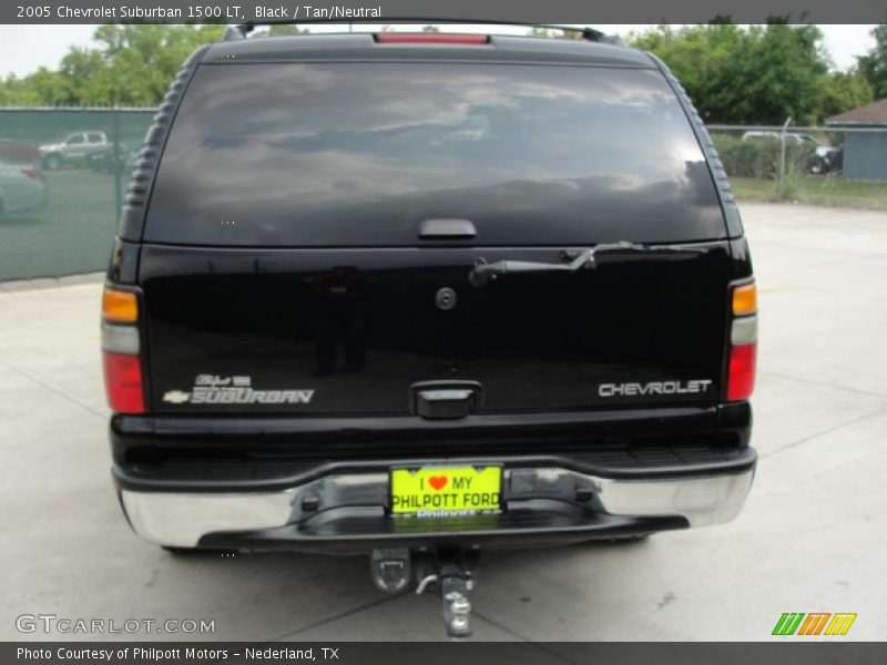 Black / Tan/Neutral 2005 Chevrolet Suburban 1500 LT