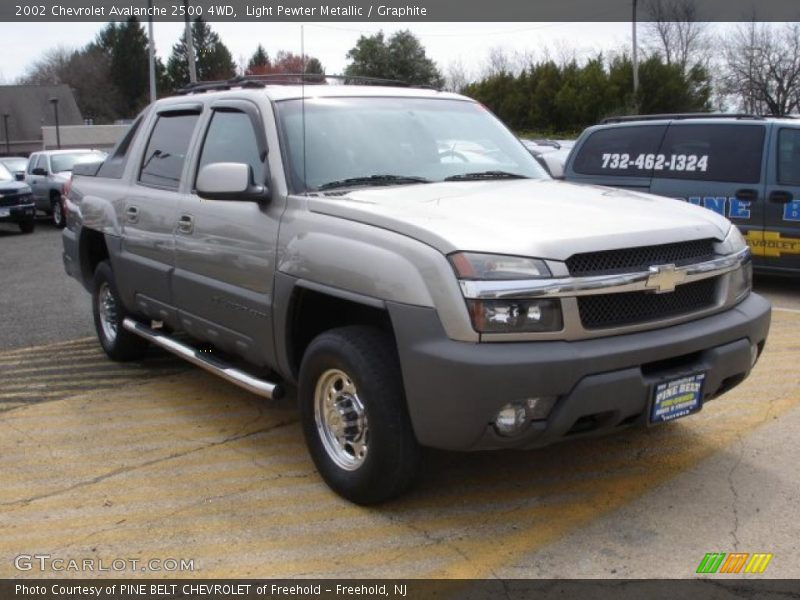 Light Pewter Metallic / Graphite 2002 Chevrolet Avalanche 2500 4WD