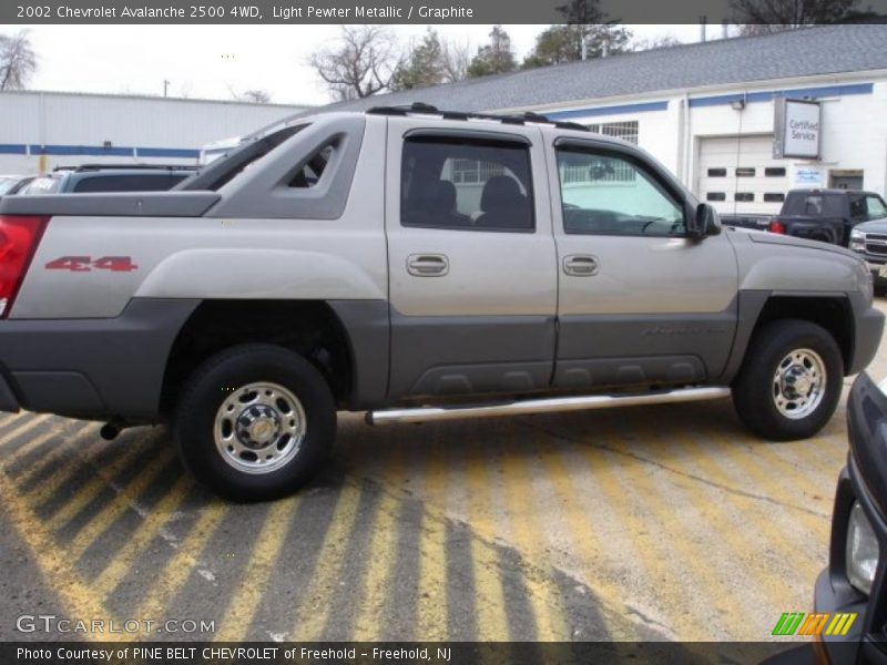 Light Pewter Metallic / Graphite 2002 Chevrolet Avalanche 2500 4WD