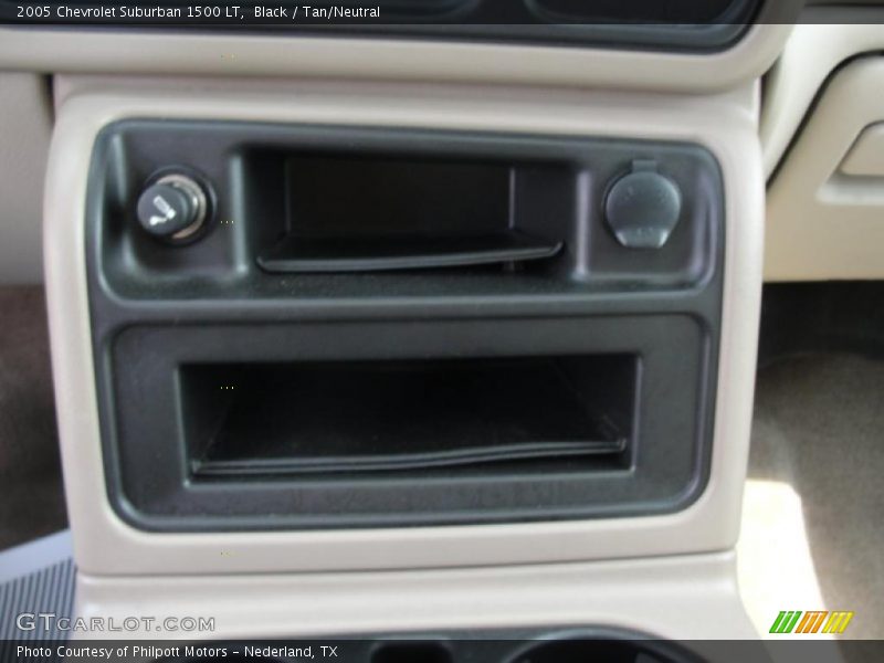 Black / Tan/Neutral 2005 Chevrolet Suburban 1500 LT