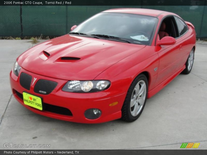 Front 3/4 View of 2006 GTO Coupe