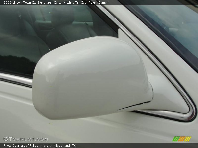 Ceramic White Tri-Coat / Light Camel 2006 Lincoln Town Car Signature