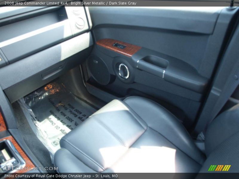 Bright Silver Metallic / Dark Slate Gray 2008 Jeep Commander Limited 4x4