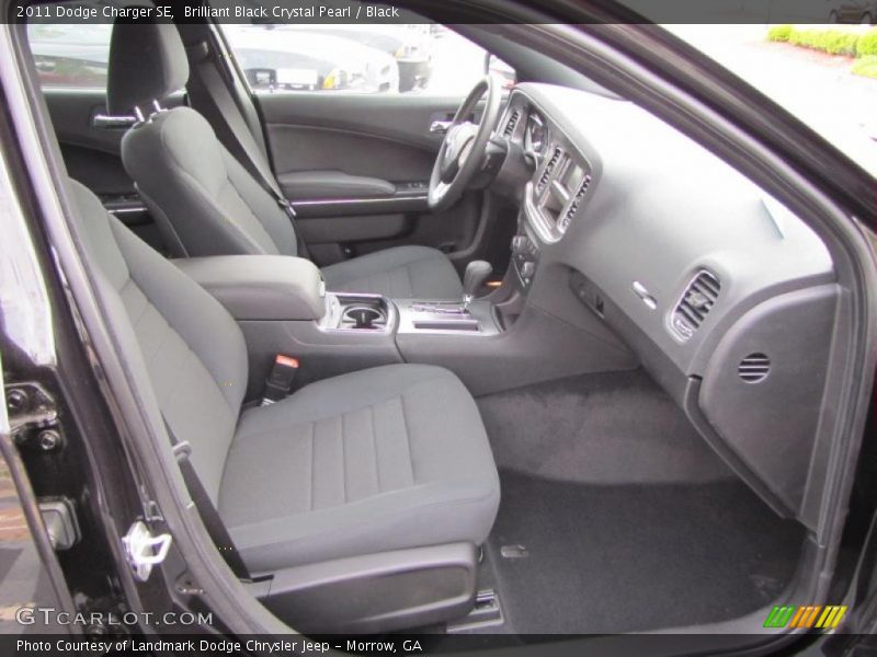 Brilliant Black Crystal Pearl / Black 2011 Dodge Charger SE