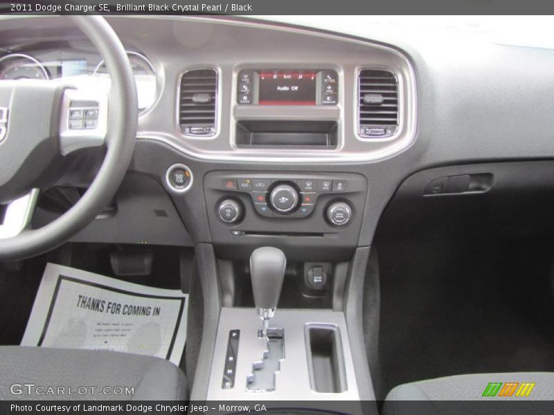 Brilliant Black Crystal Pearl / Black 2011 Dodge Charger SE