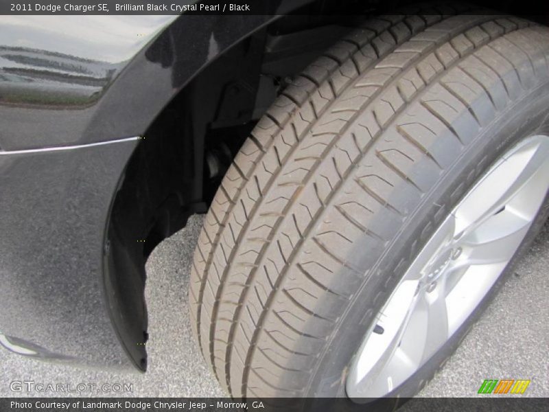 Brilliant Black Crystal Pearl / Black 2011 Dodge Charger SE