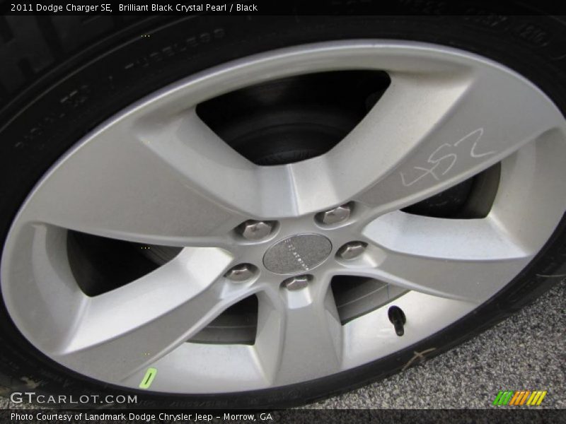 Brilliant Black Crystal Pearl / Black 2011 Dodge Charger SE