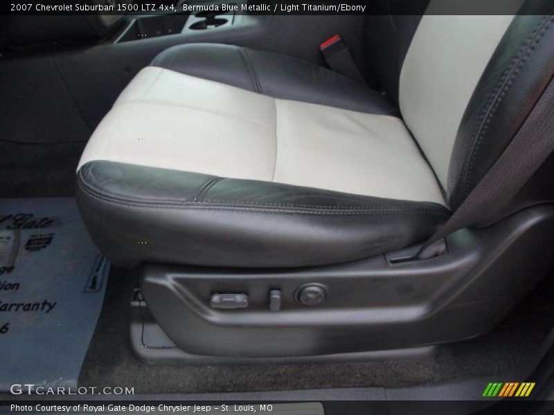  2007 Suburban 1500 LTZ 4x4 Light Titanium/Ebony Interior