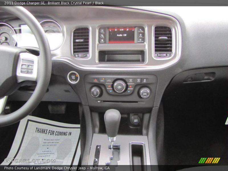 Brilliant Black Crystal Pearl / Black 2011 Dodge Charger SE
