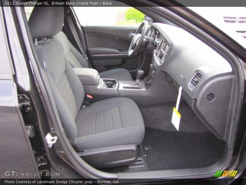 Brilliant Black Crystal Pearl / Black 2011 Dodge Charger SE