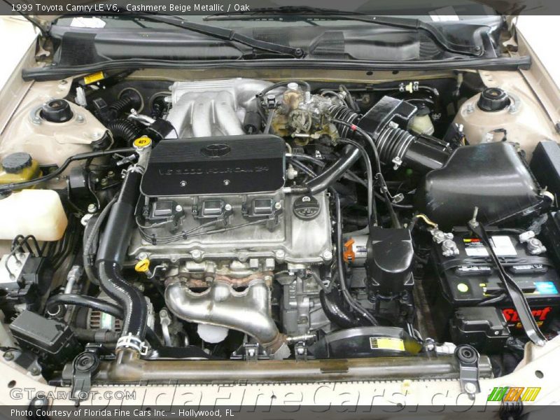 Cashmere Beige Metallic / Oak 1999 Toyota Camry LE V6