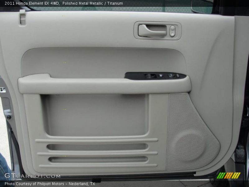 Polished Metal Metallic / Titanium 2011 Honda Element EX 4WD