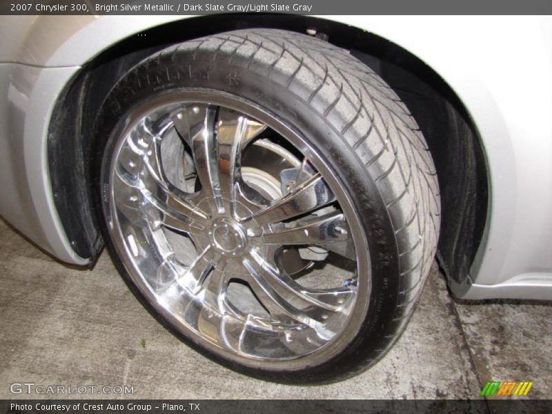 Bright Silver Metallic / Dark Slate Gray/Light Slate Gray 2007 Chrysler 300