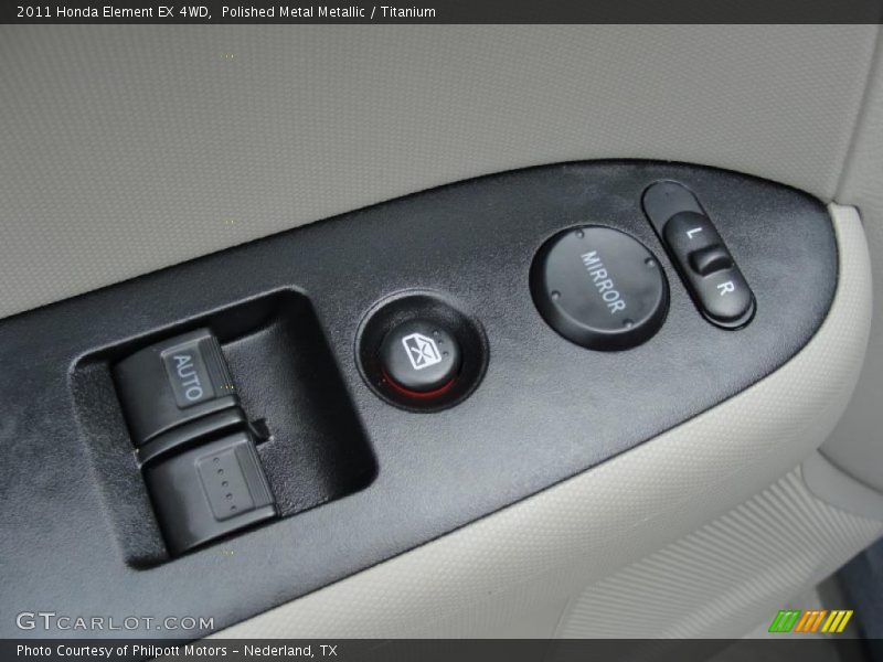 Polished Metal Metallic / Titanium 2011 Honda Element EX 4WD
