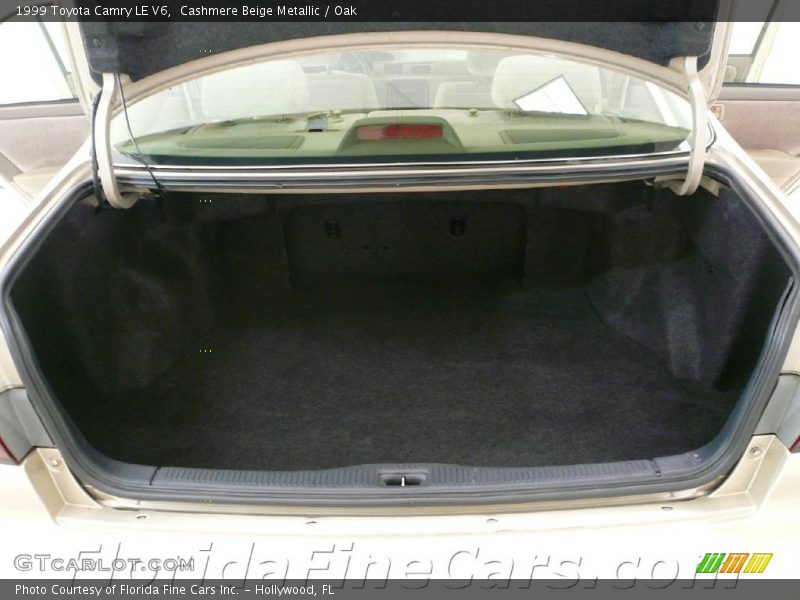 Cashmere Beige Metallic / Oak 1999 Toyota Camry LE V6