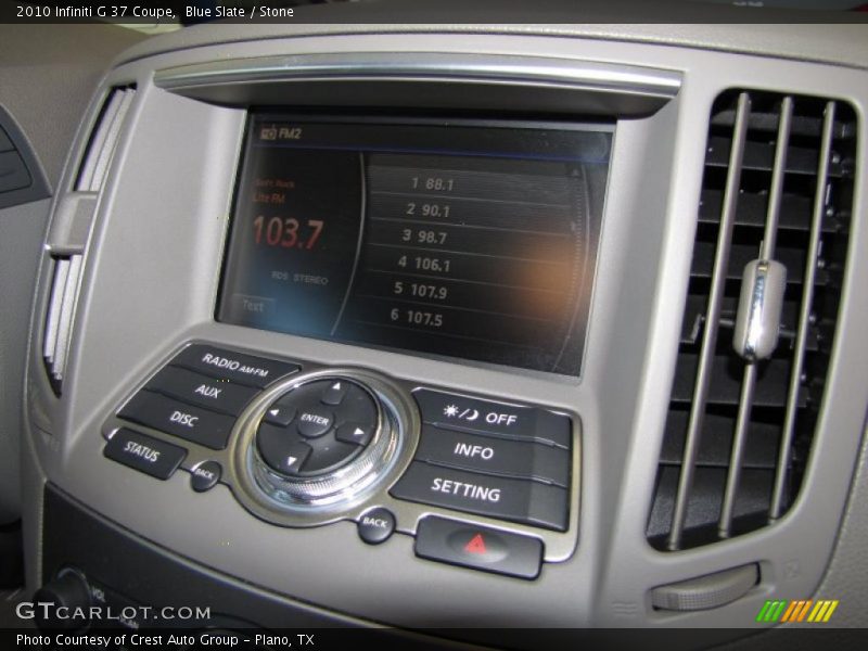 Controls of 2010 G 37 Coupe
