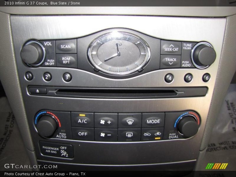 Controls of 2010 G 37 Coupe