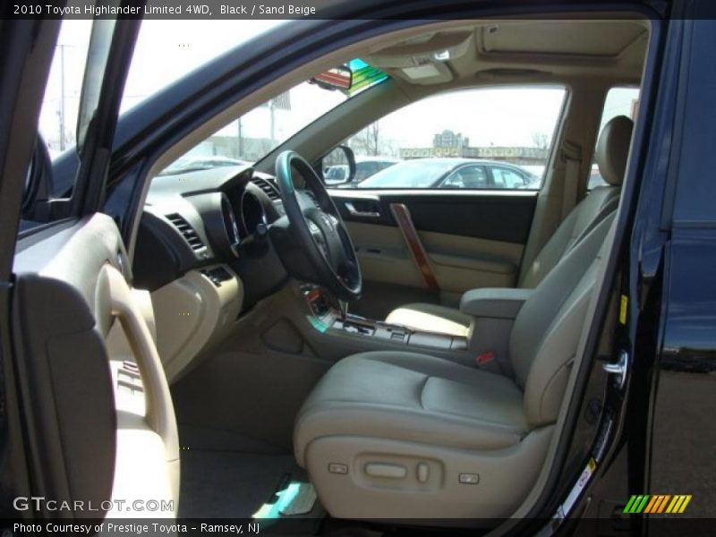 Black / Sand Beige 2010 Toyota Highlander Limited 4WD