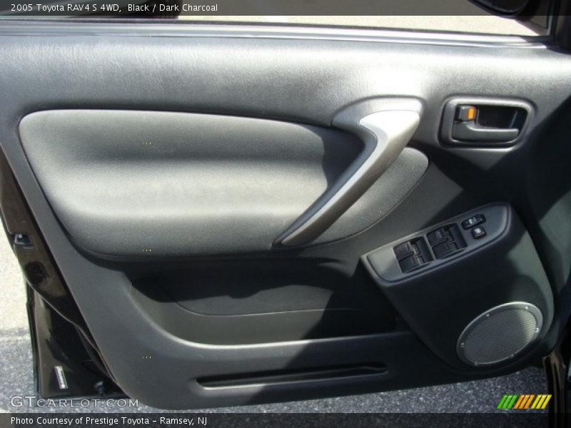 Black / Dark Charcoal 2005 Toyota RAV4 S 4WD