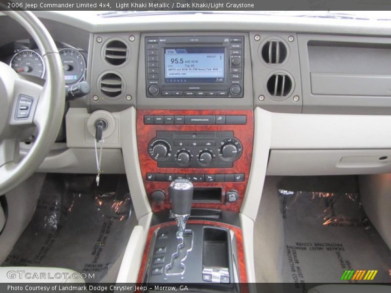 Light Khaki Metallic / Dark Khaki/Light Graystone 2006 Jeep Commander Limited 4x4