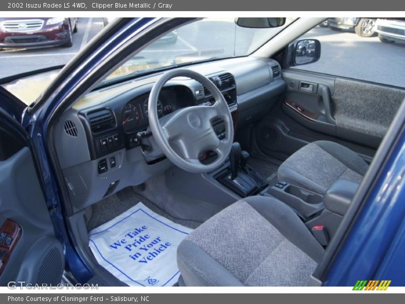 Gray Interior - 2002 Rodeo LS 4WD 