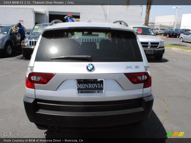 Titanium Silver Metallic / Grey 2004 BMW X3 2.5i