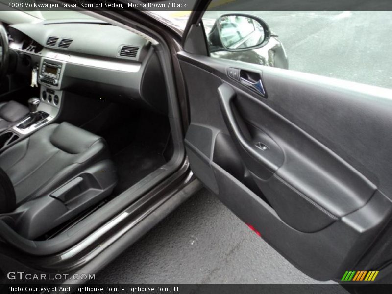 Mocha Brown / Black 2008 Volkswagen Passat Komfort Sedan