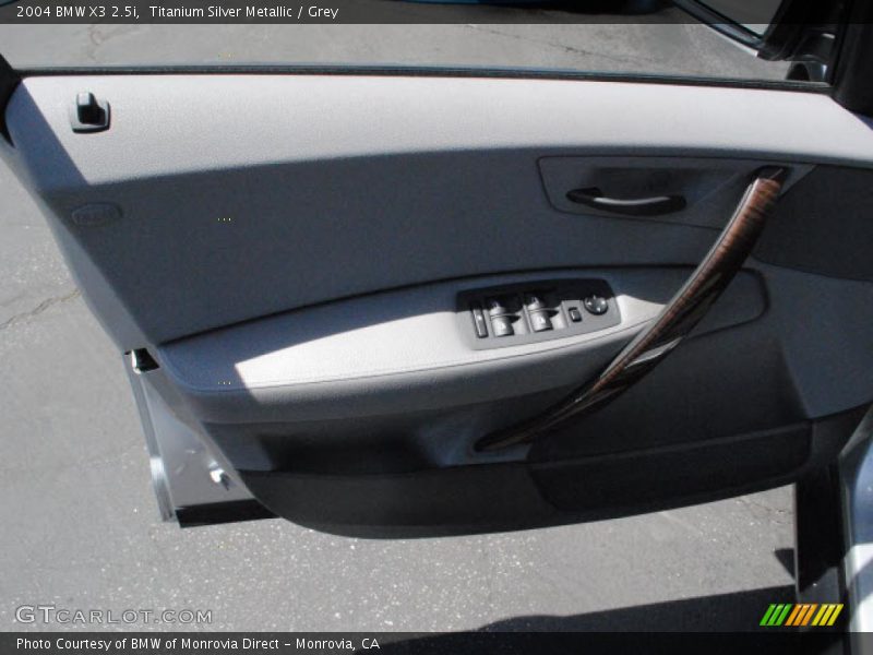 Titanium Silver Metallic / Grey 2004 BMW X3 2.5i