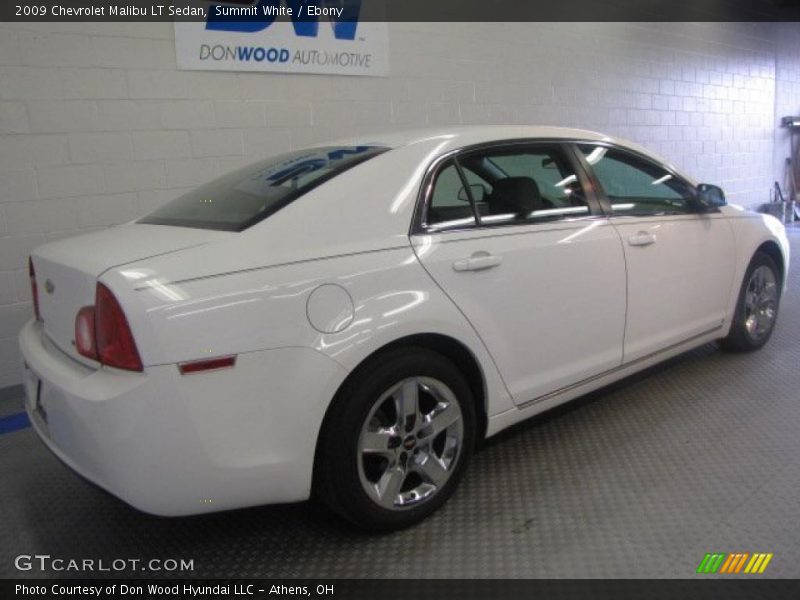 Summit White / Ebony 2009 Chevrolet Malibu LT Sedan