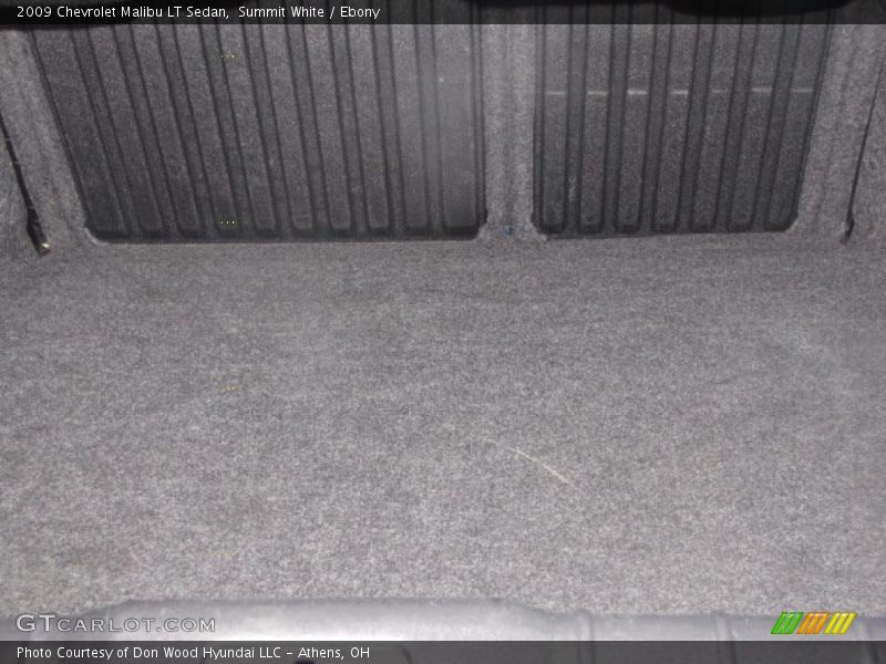 Summit White / Ebony 2009 Chevrolet Malibu LT Sedan