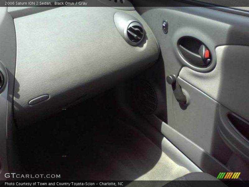 Black Onyx / Gray 2006 Saturn ION 2 Sedan