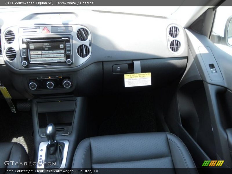 Candy White / Charcoal 2011 Volkswagen Tiguan SE