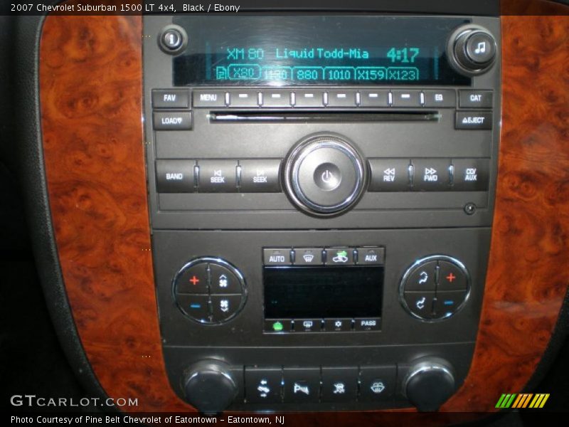 Controls of 2007 Suburban 1500 LT 4x4
