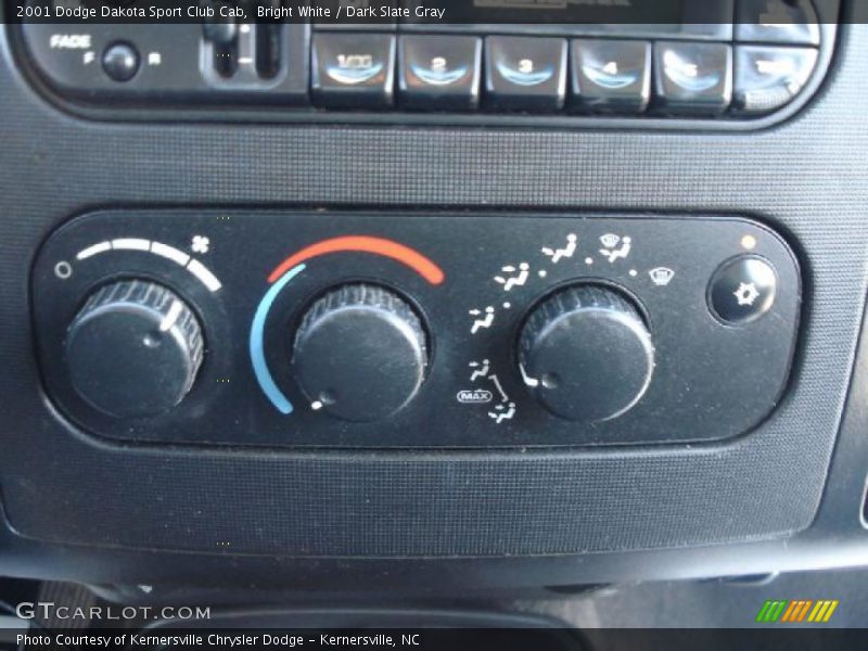 Bright White / Dark Slate Gray 2001 Dodge Dakota Sport Club Cab