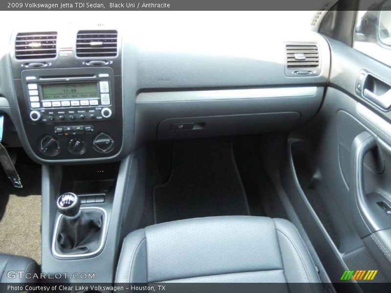 Black Uni / Anthracite 2009 Volkswagen Jetta TDI Sedan