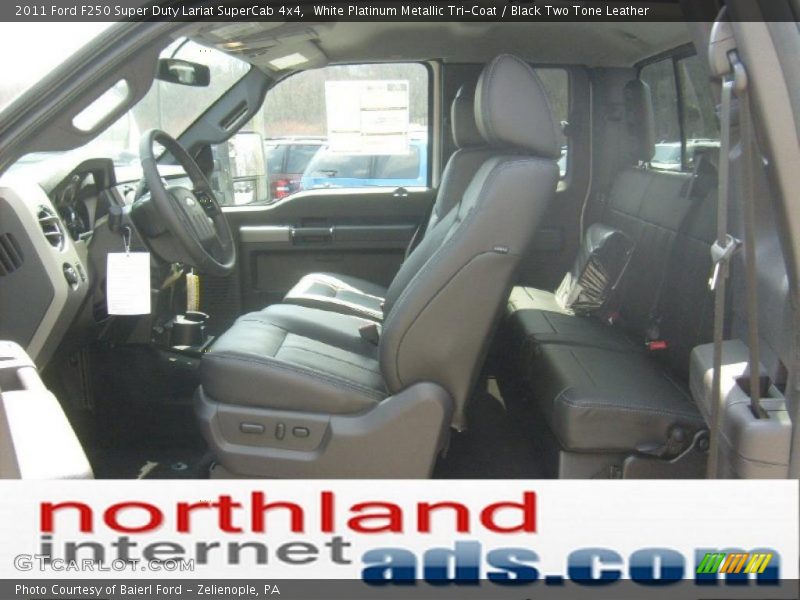White Platinum Metallic Tri-Coat / Black Two Tone Leather 2011 Ford F250 Super Duty Lariat SuperCab 4x4