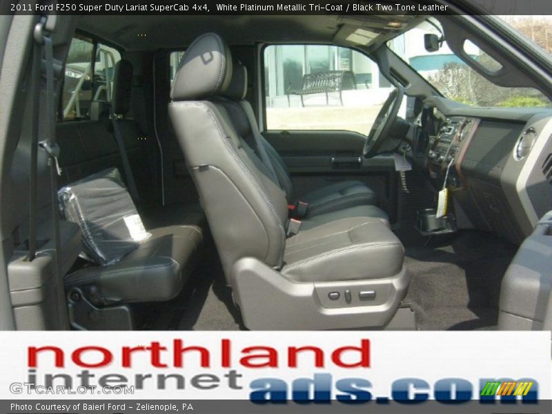 White Platinum Metallic Tri-Coat / Black Two Tone Leather 2011 Ford F250 Super Duty Lariat SuperCab 4x4